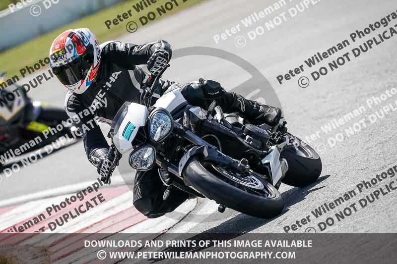donington no limits trackday;donington park photographs;donington trackday photographs;no limits trackdays;peter wileman photography;trackday digital images;trackday photos